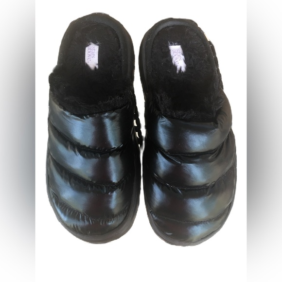 Stars Above Slippers - Picture 3 of 3